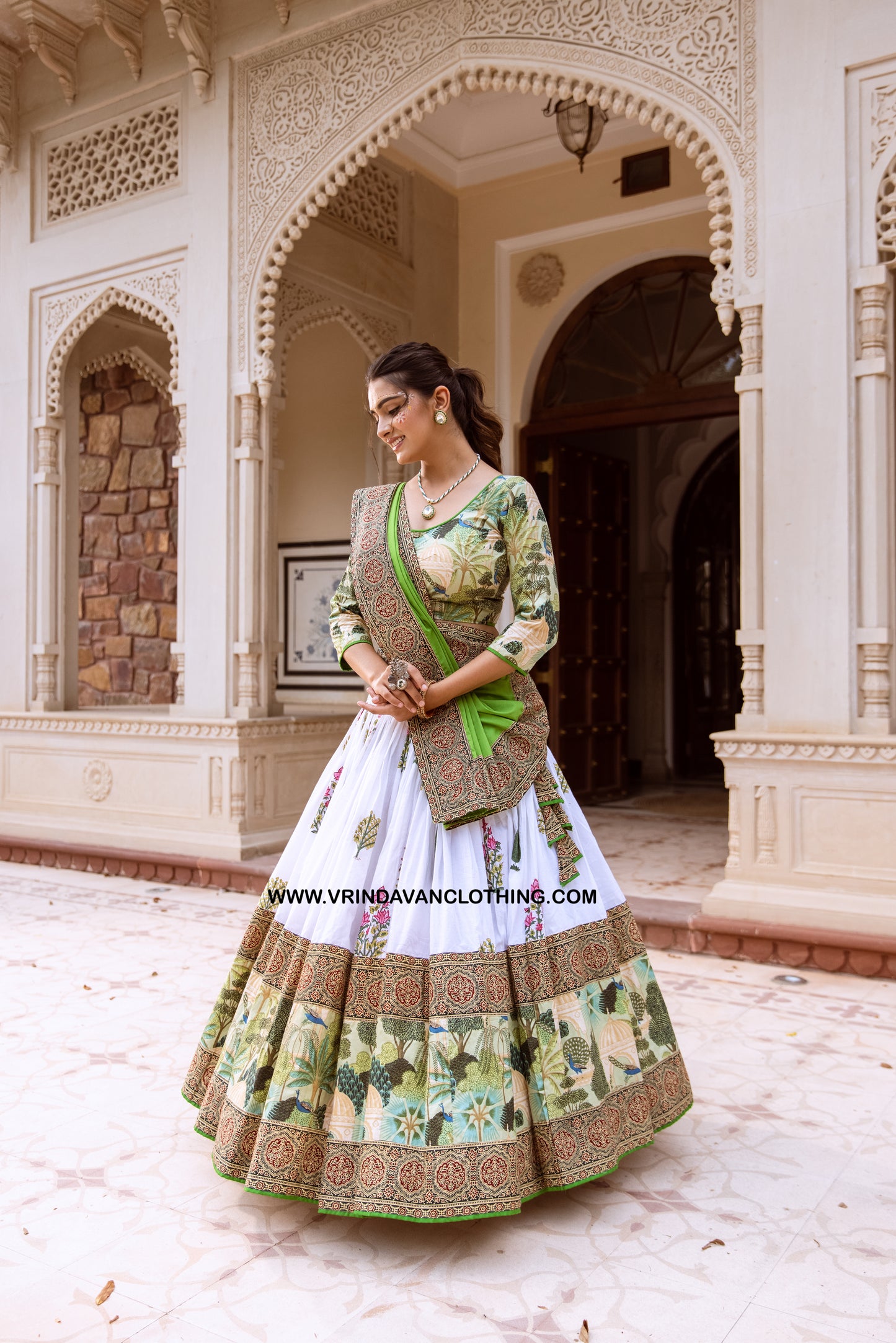 ISHITA- Gopi Skirt Set.