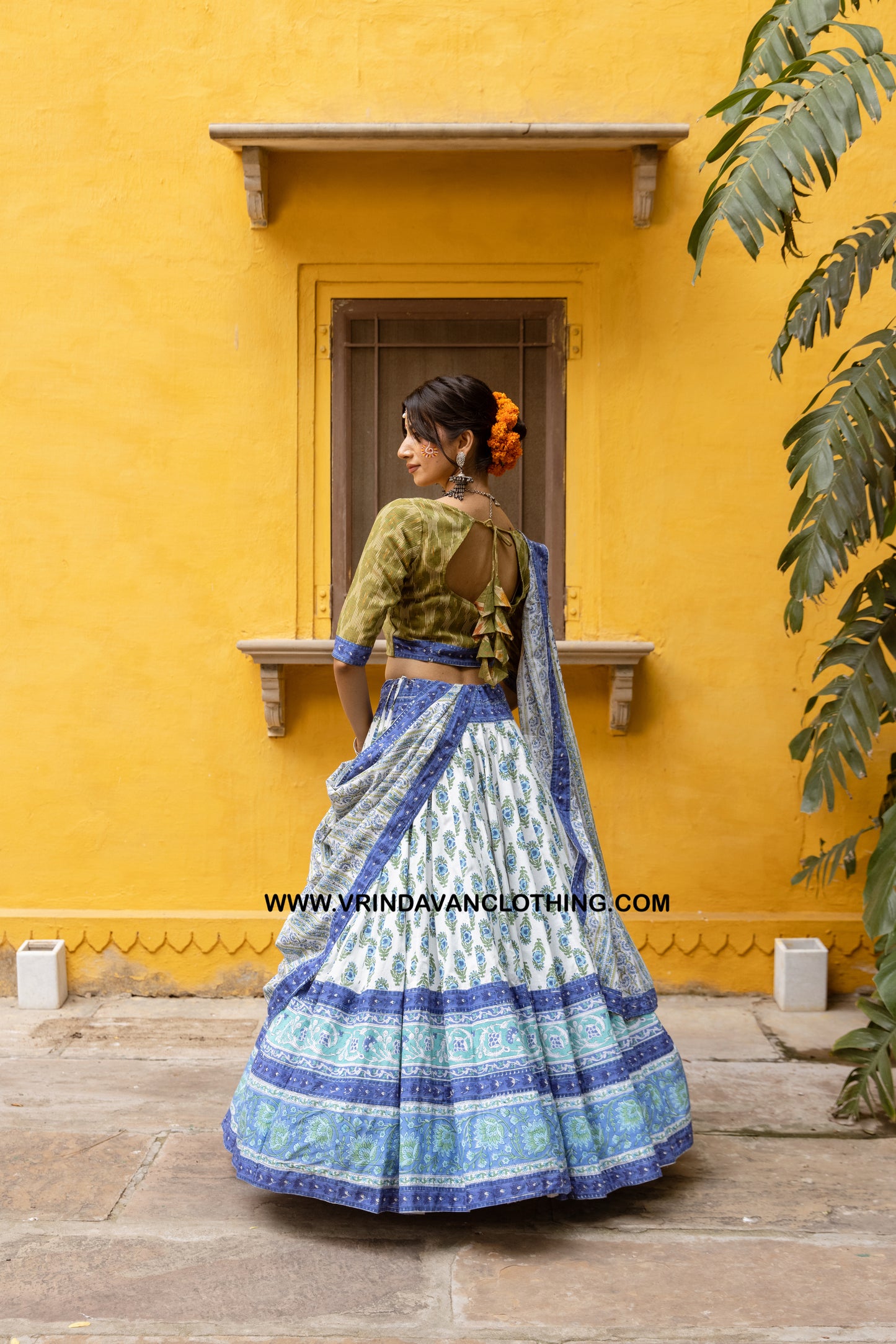 DHYANA - Gopi skirt set.