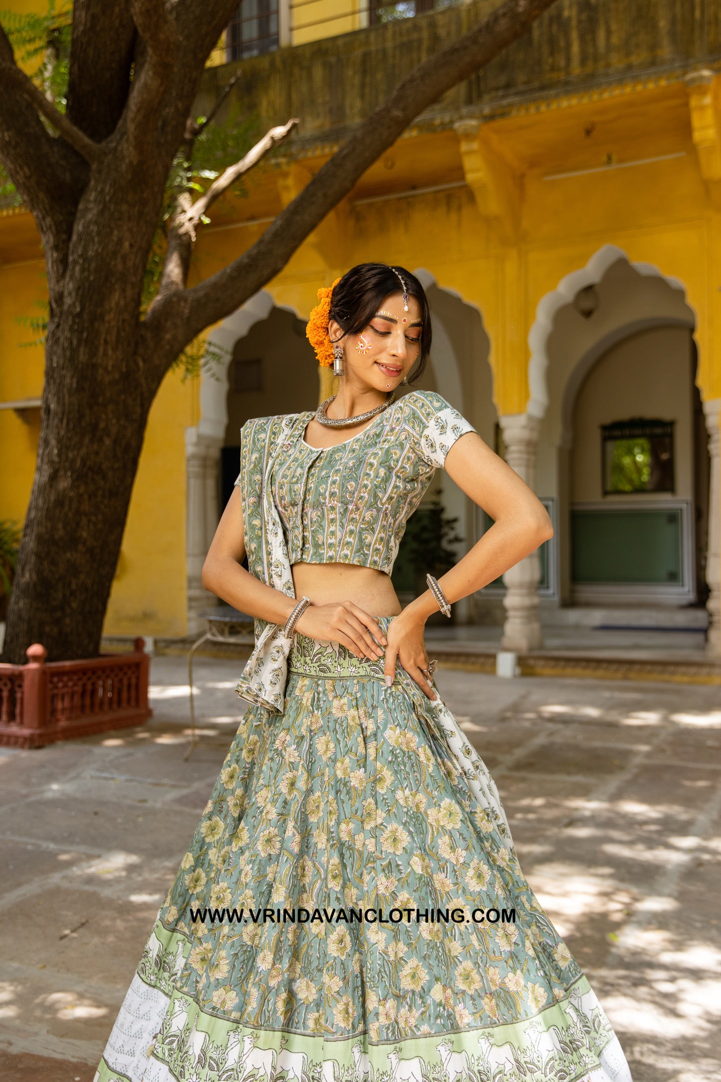 KANHA - Gopi skirt set.