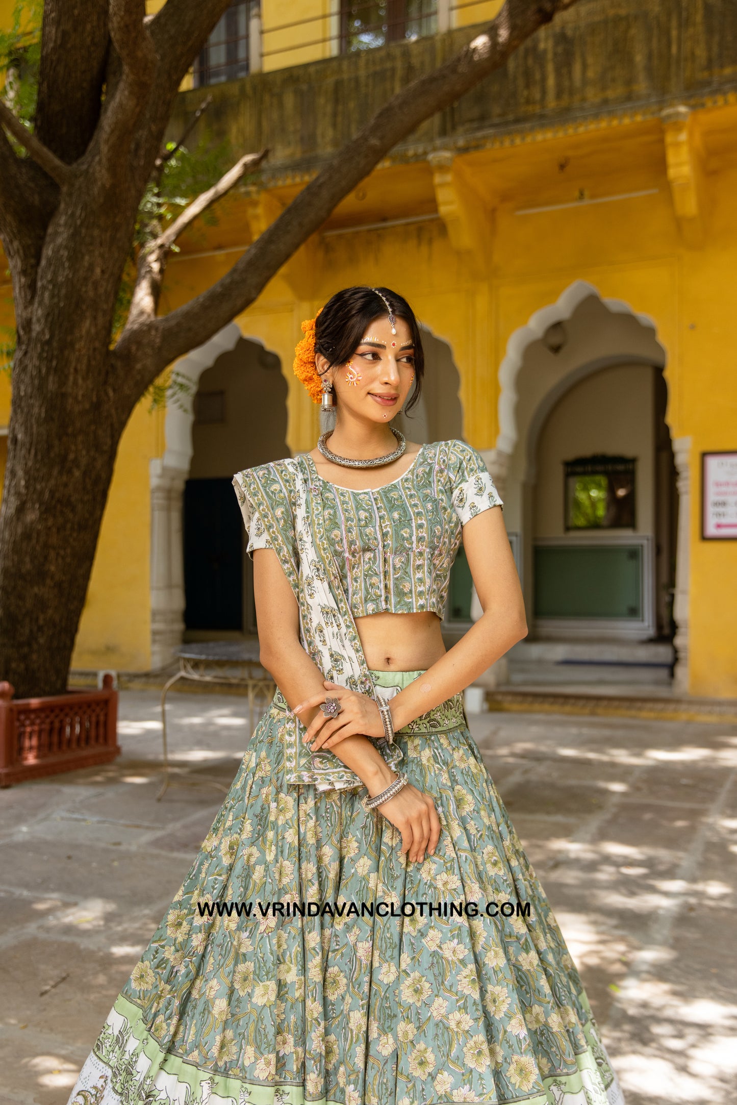 KANHA - Gopi skirt set.