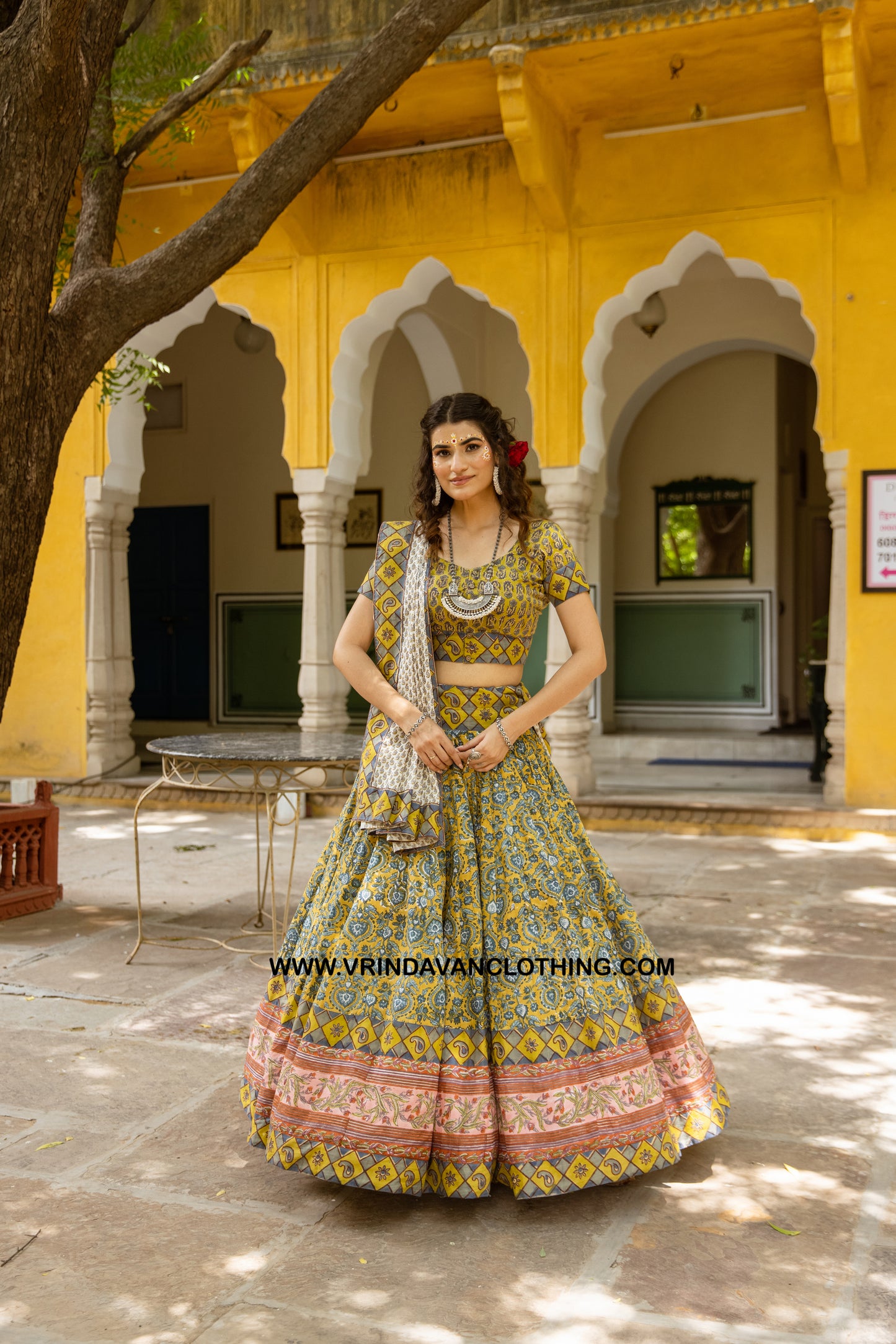 PRATHNA - Gopi Skirt set.