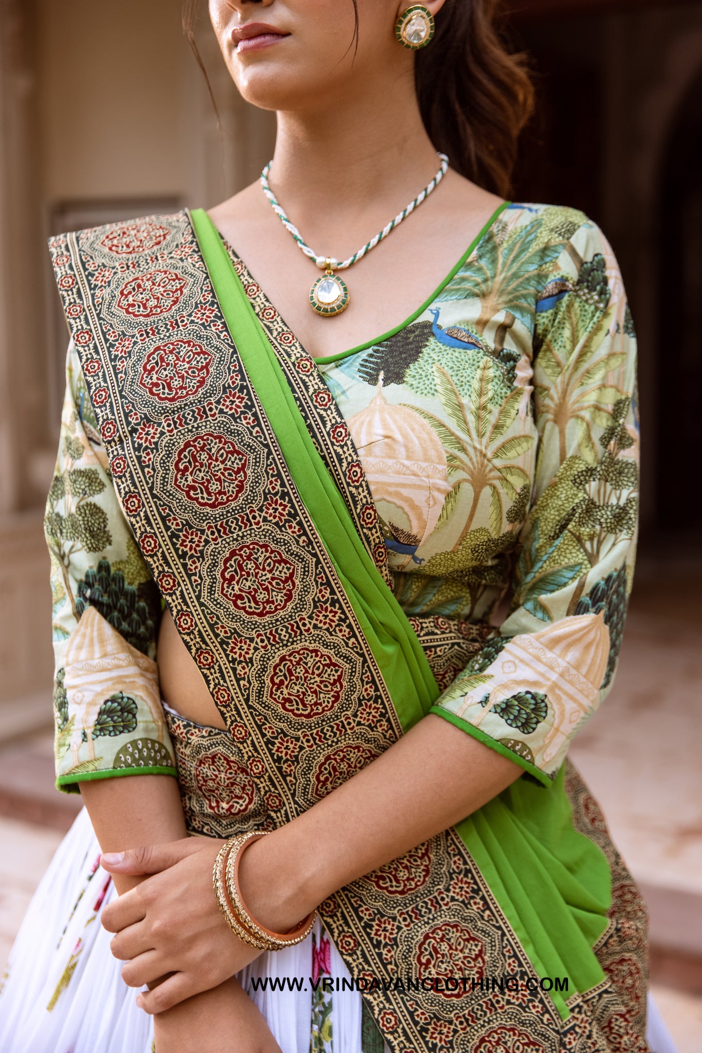 ISHITA- Gopi Skirt Set.