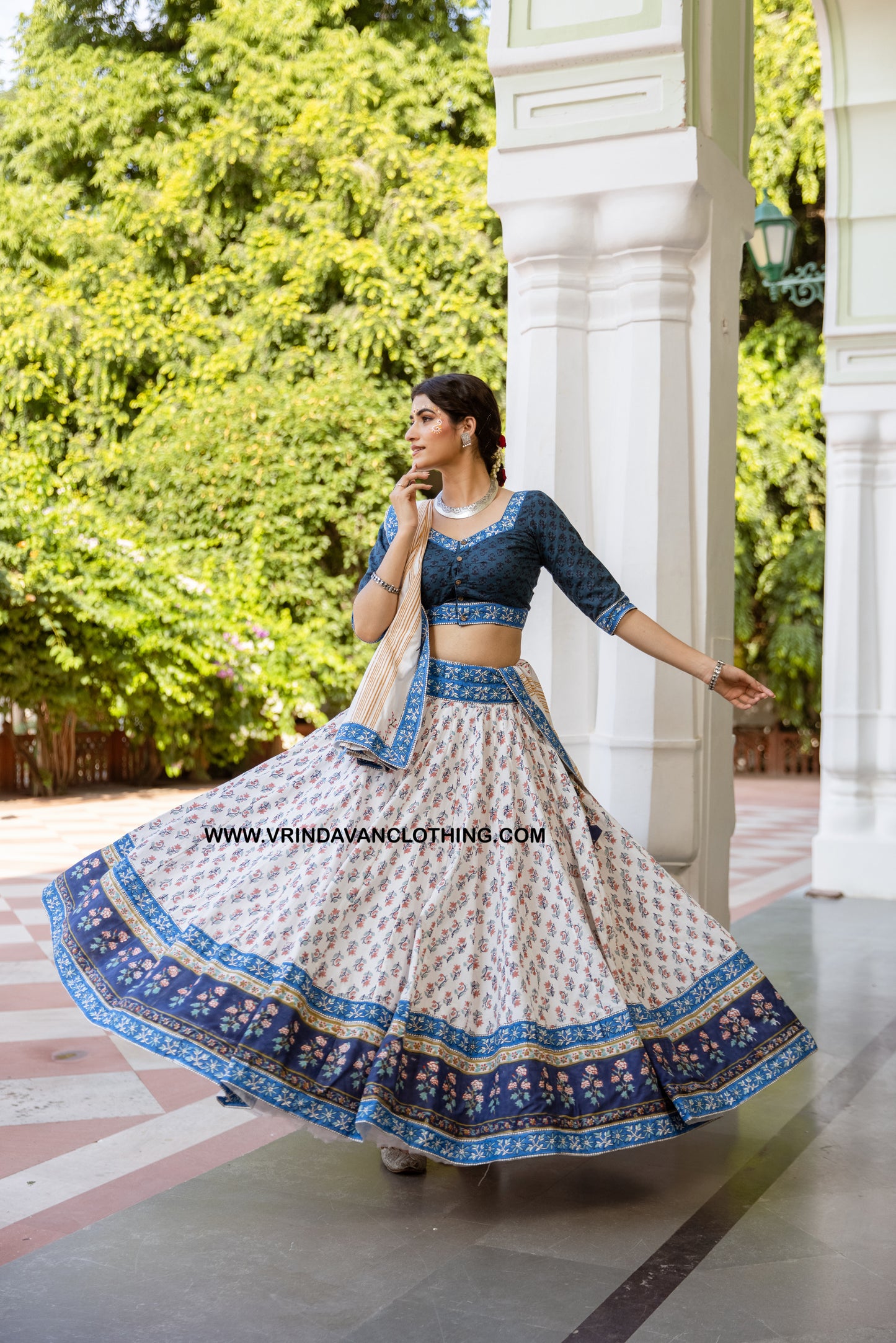 MEGHSHYAM - Gopi skirt set.