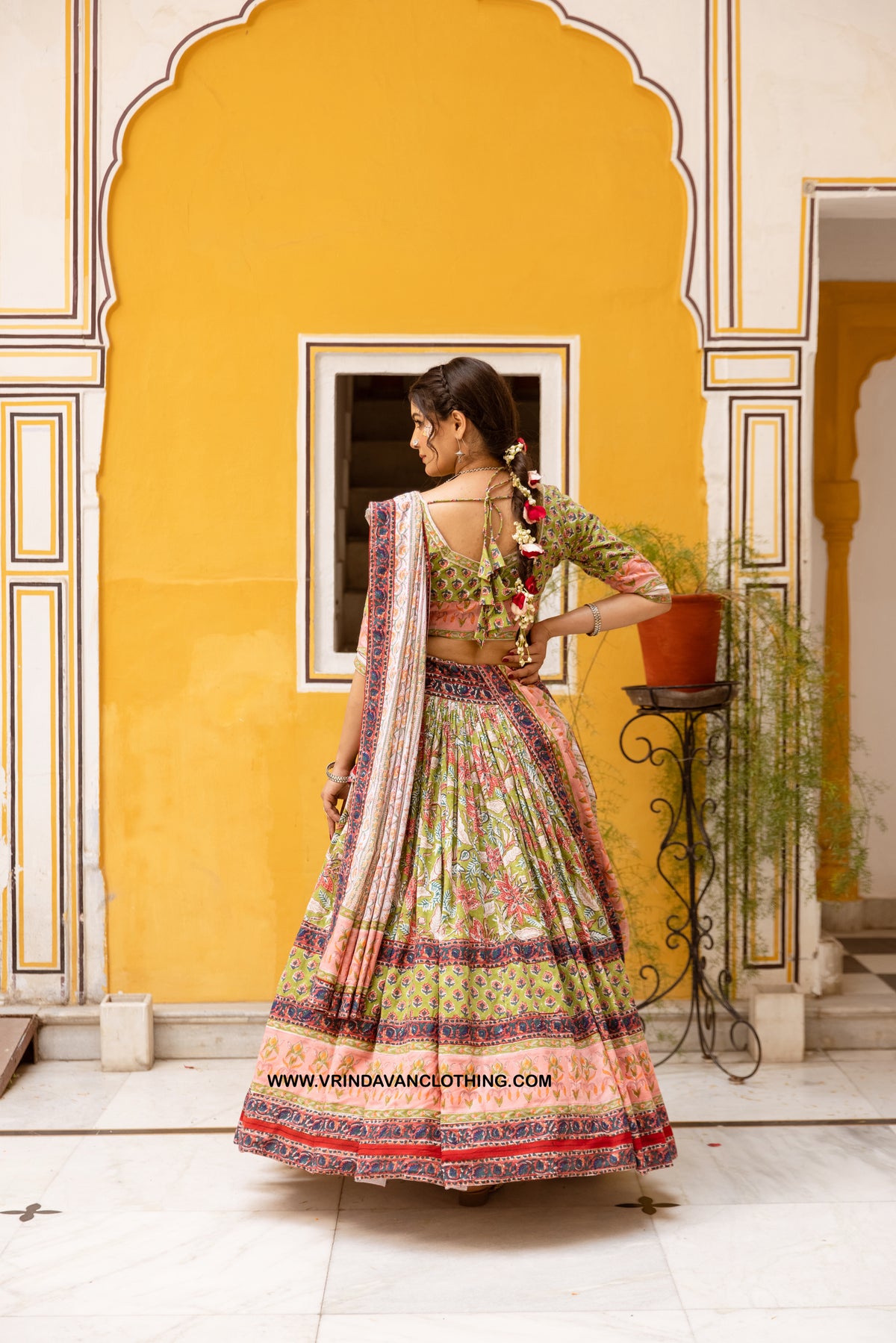 AVANI - Gopi skirt set.