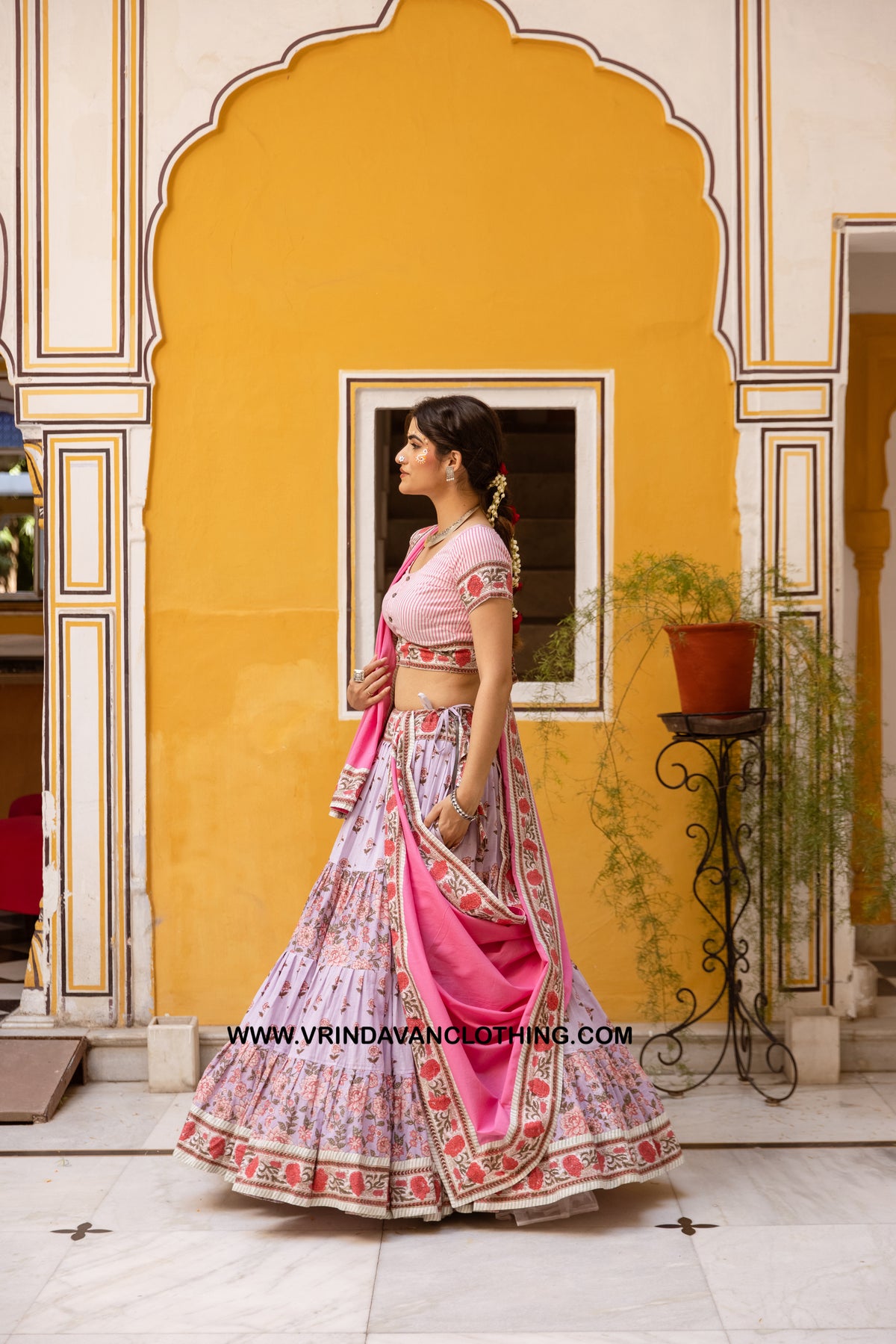 ISHANI - Gopi skirt set.