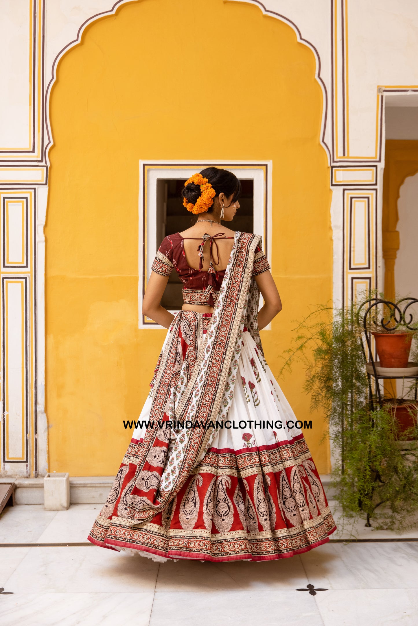RADHAKUND - Gopi skirt set.