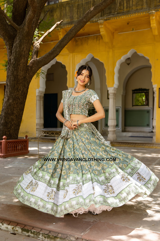 KANHA - Gopi skirt set.