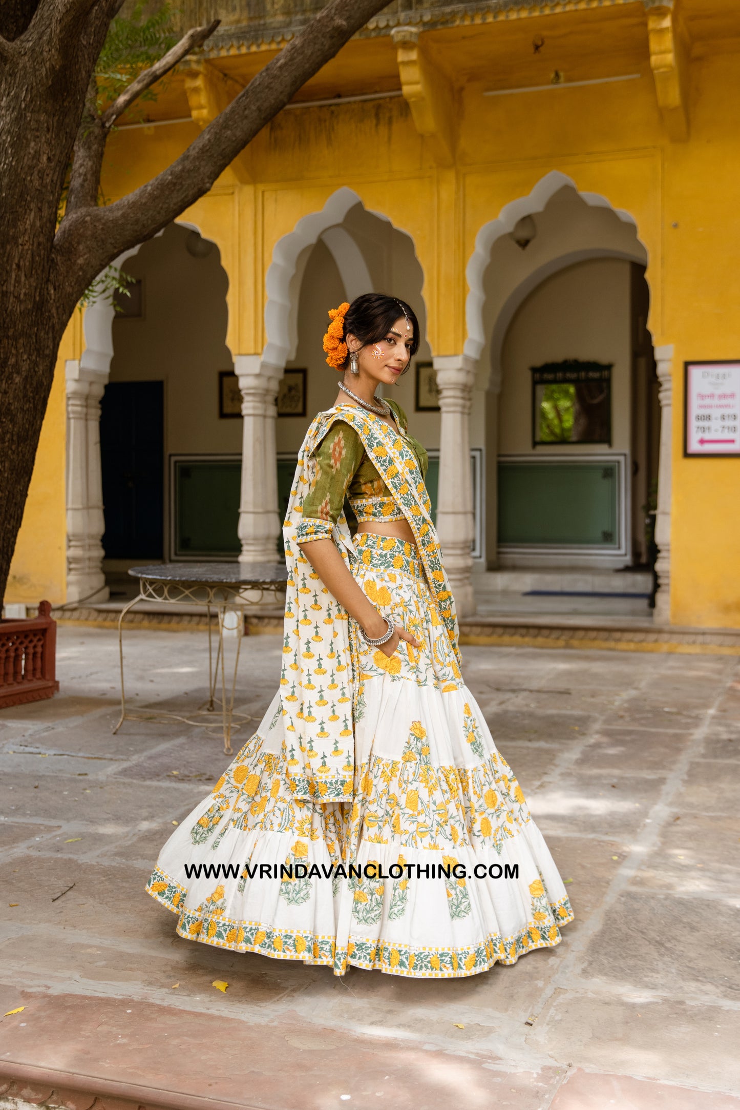 DAISY - Gopi Skirt set.