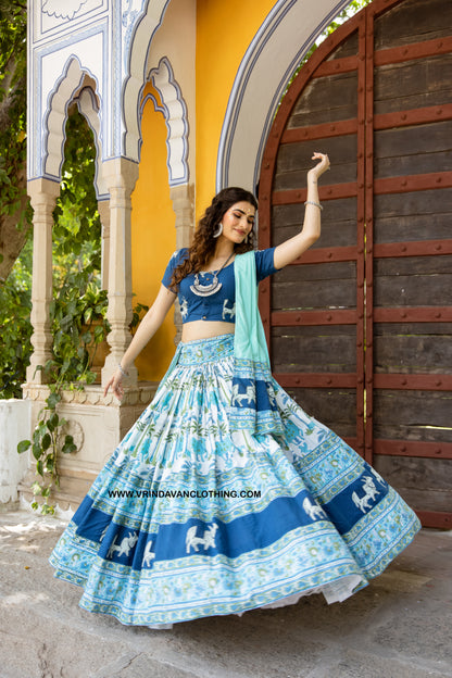 AYATI - Gopi skirt set.