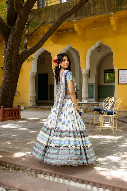VRAJA LEELA - Gopi skirt set.