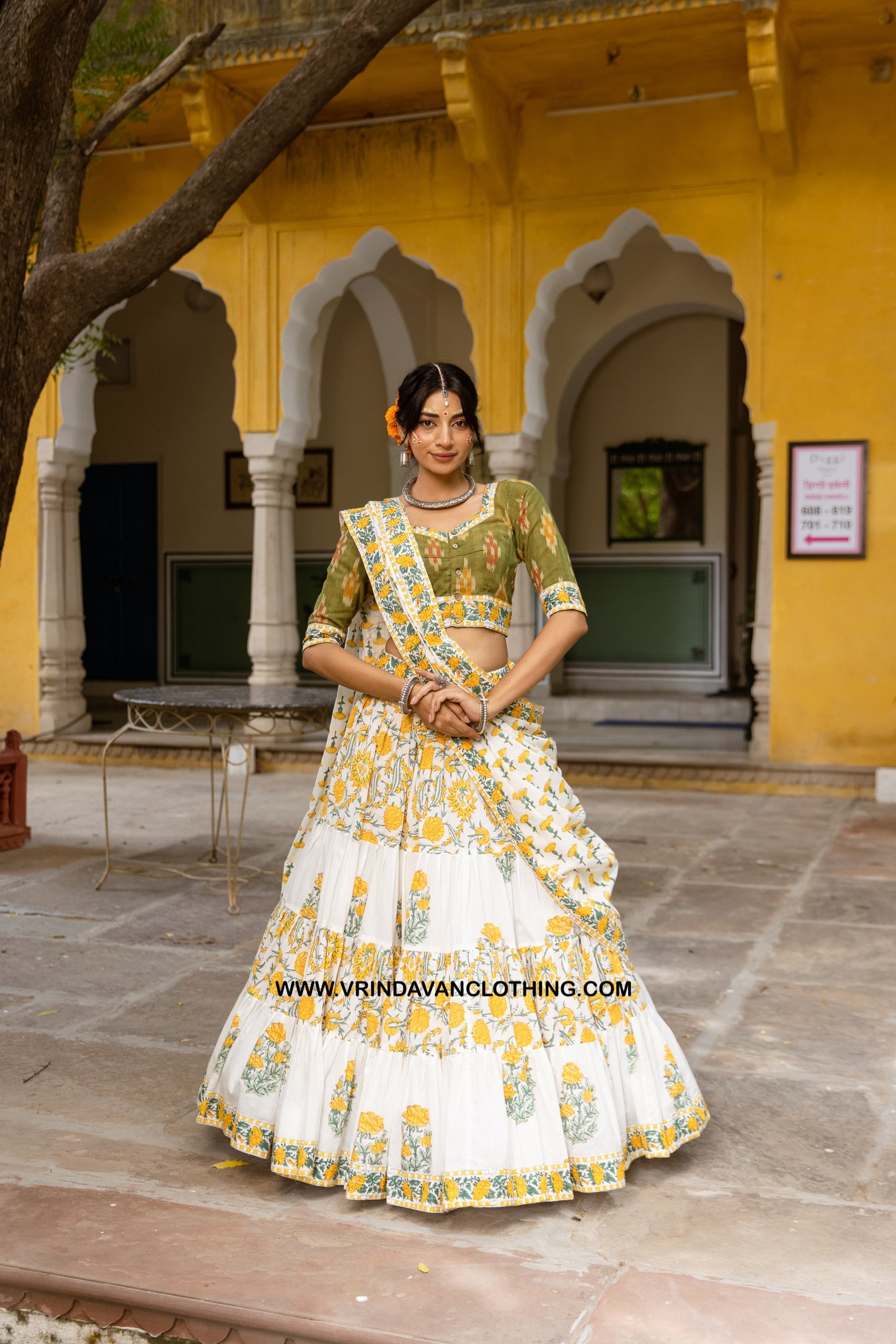 DAISY - Gopi Skirt set.