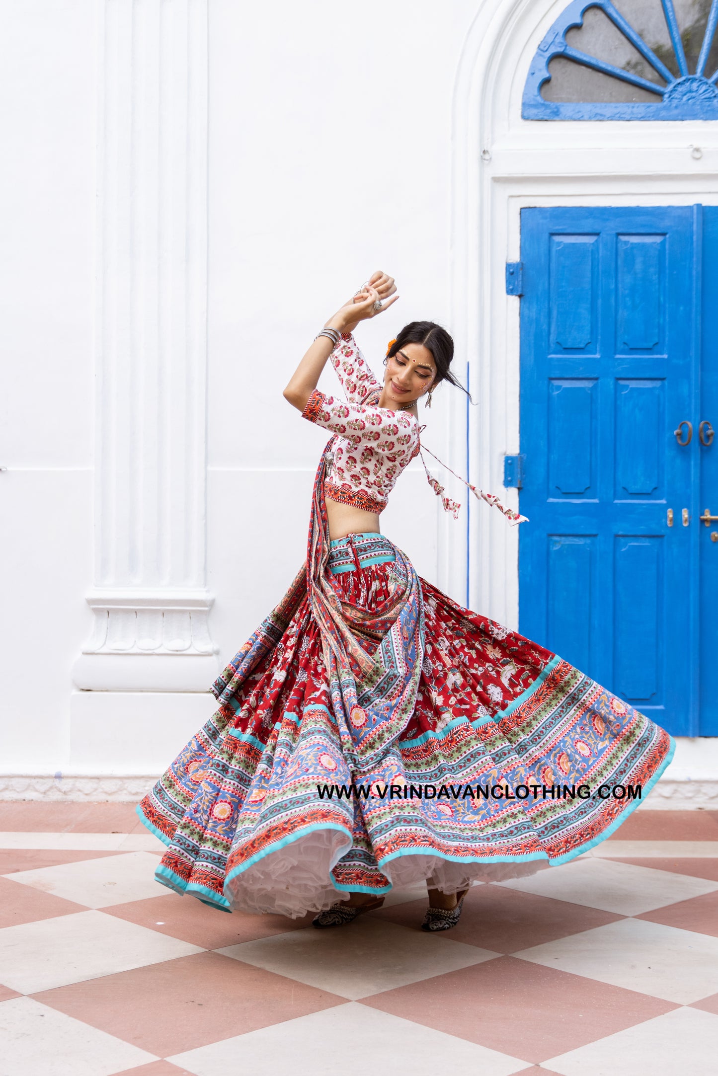 SUPRIYA - Gopi skirt set.