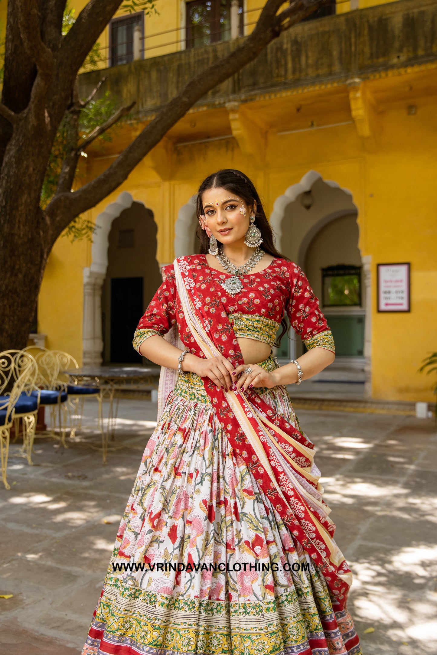 TARANGINI - Gopi skirt set.