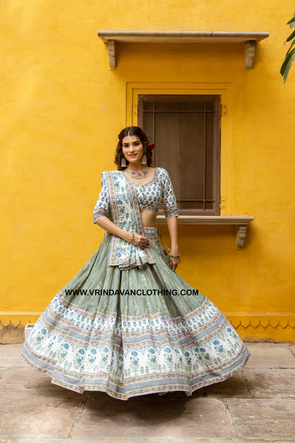 GIRIDHARI - Gopi skirt set.