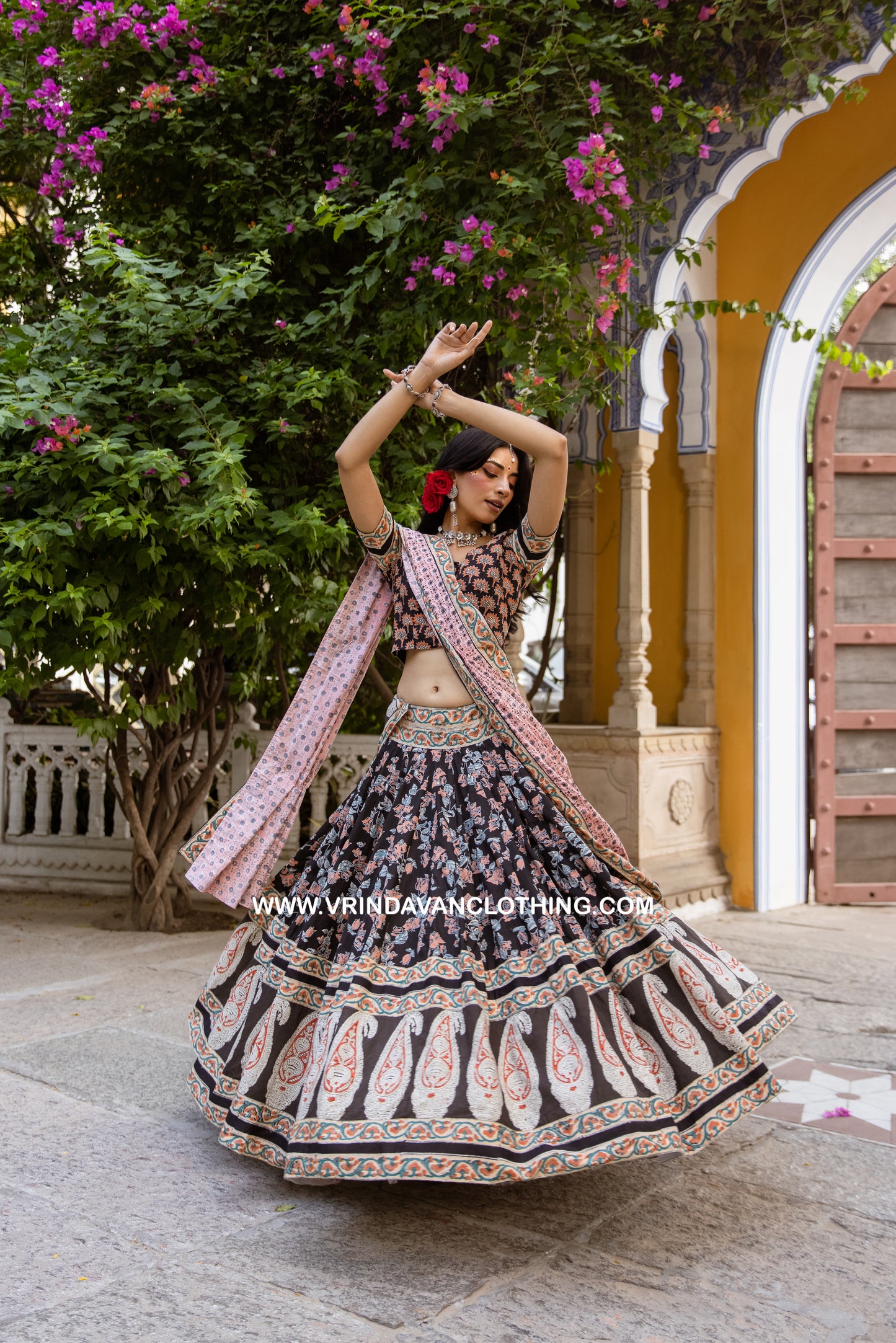 HRIDISHA - Gopi skirt set.