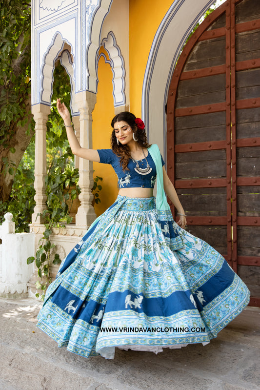 AYATI - Gopi skirt set.