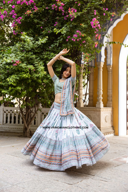 GANGA - Gopi skirt set.