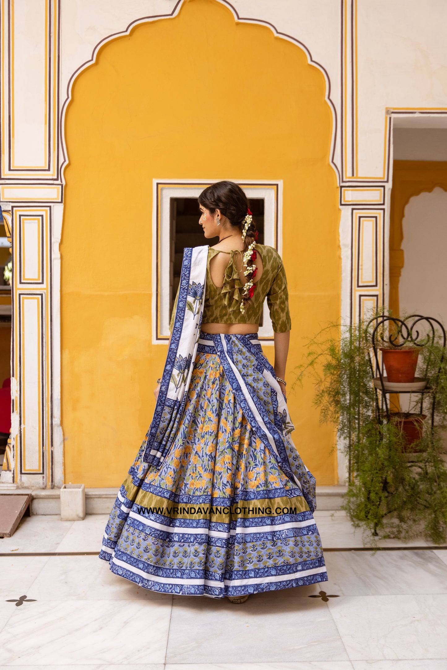 GOVERDHAN - Gopi skirt set.