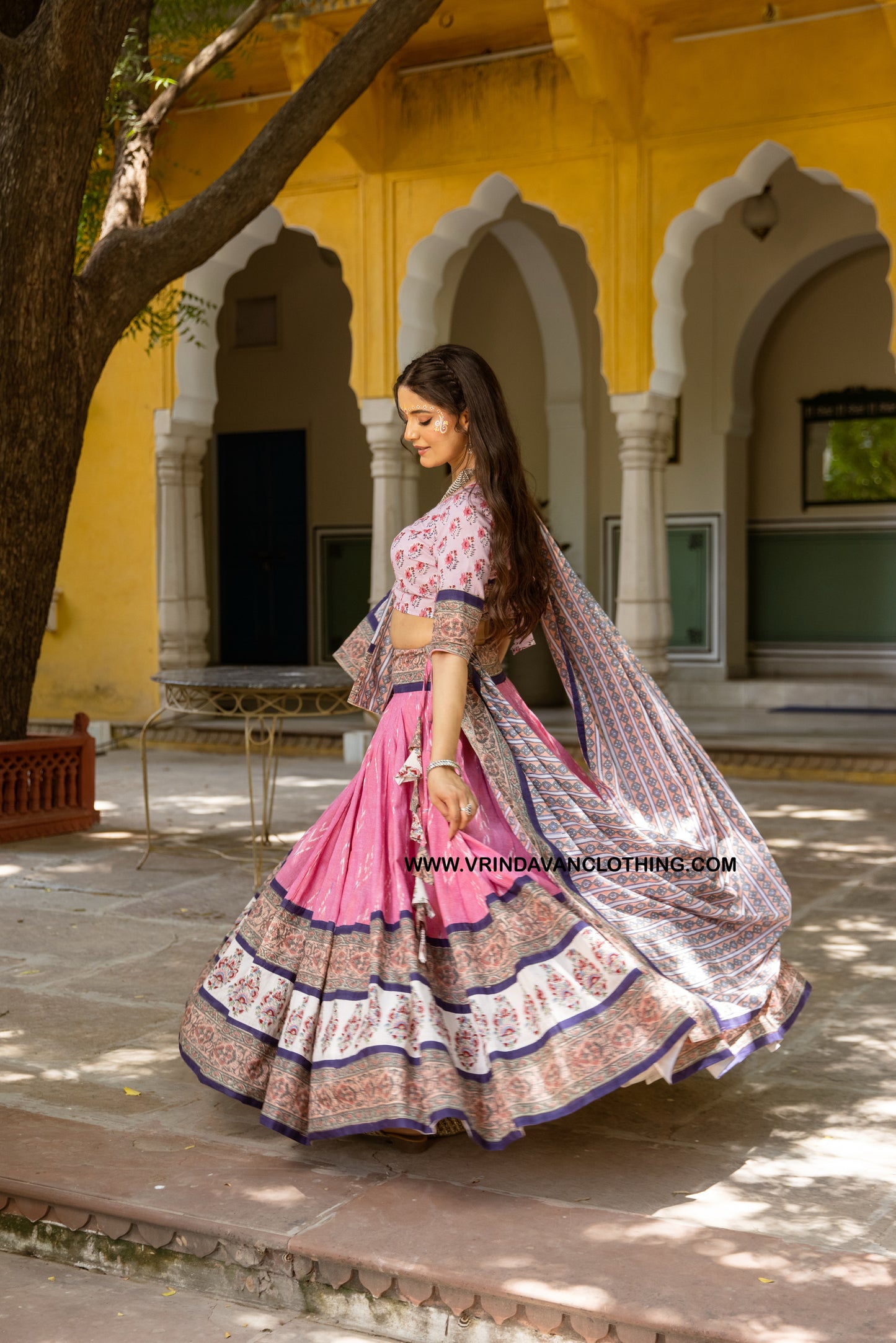 GOVIND - Gopi skirt set.