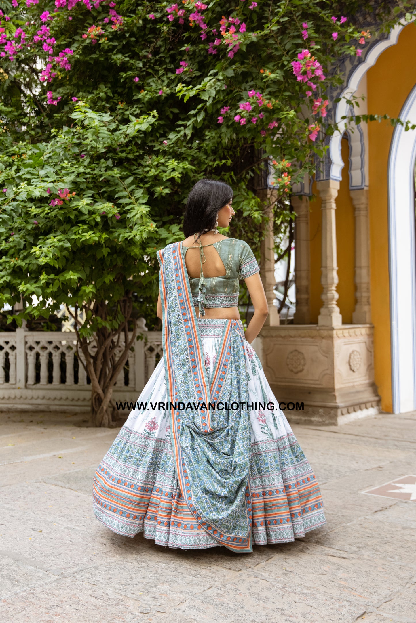 GANGA - Gopi skirt set.