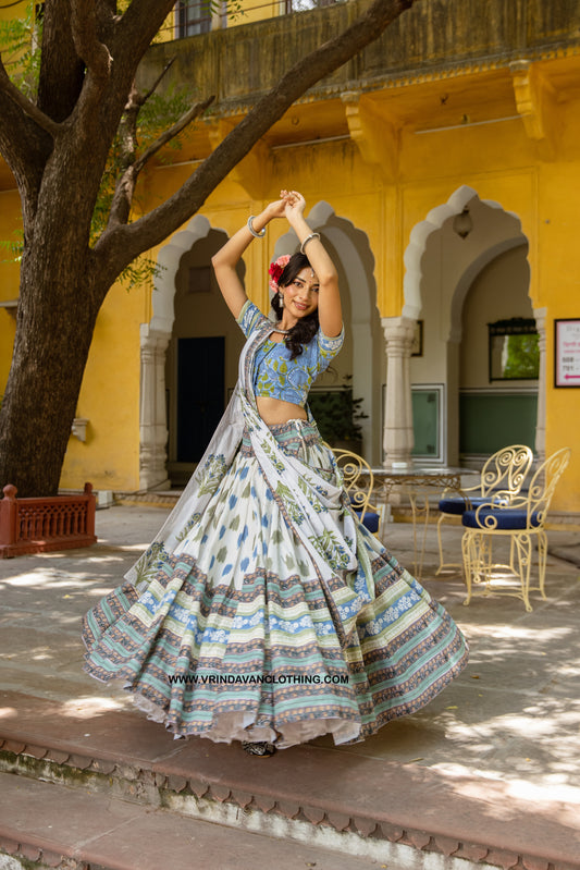 VRAJA LEELA - Gopi skirt set.