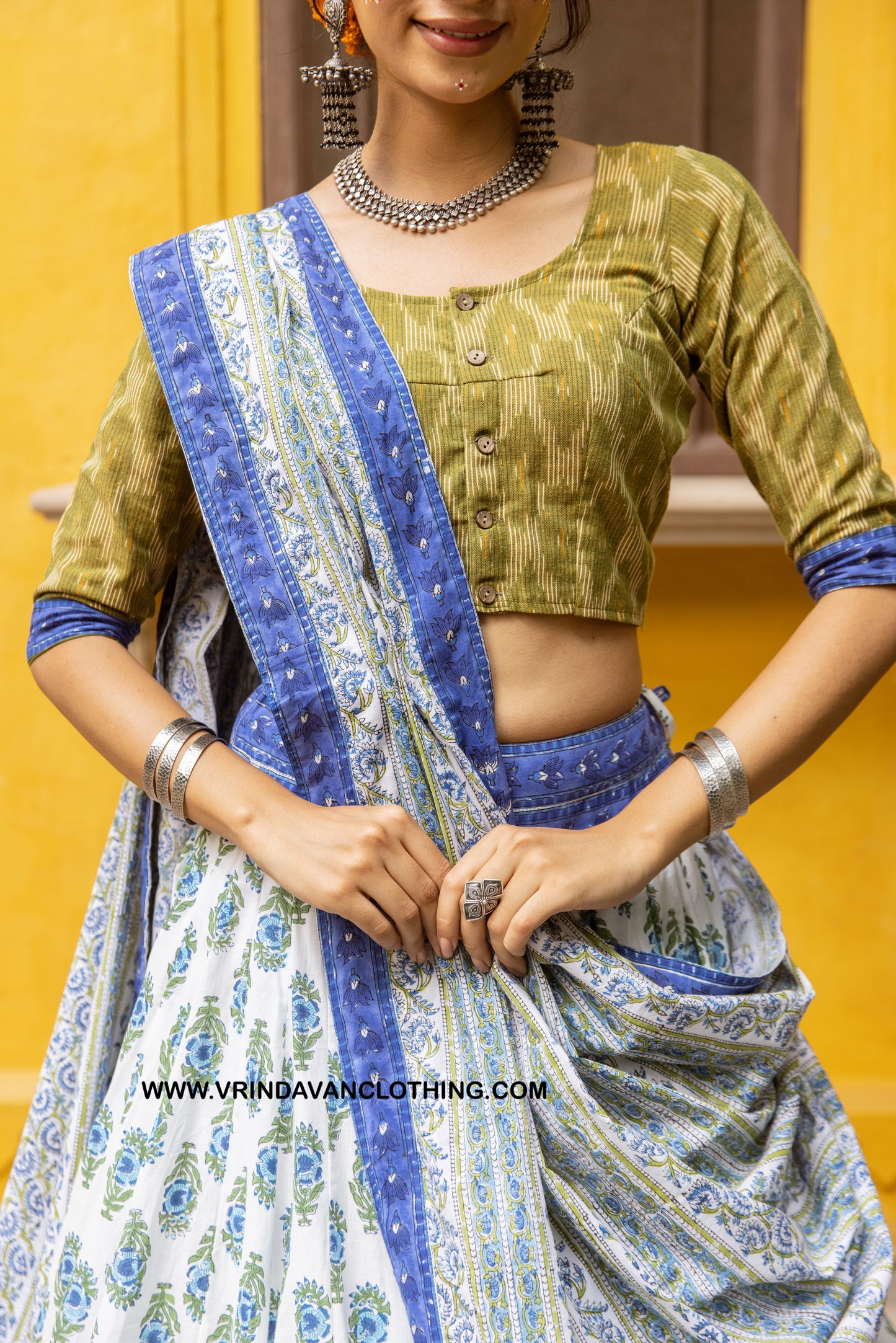 DHYANA - Gopi skirt set.
