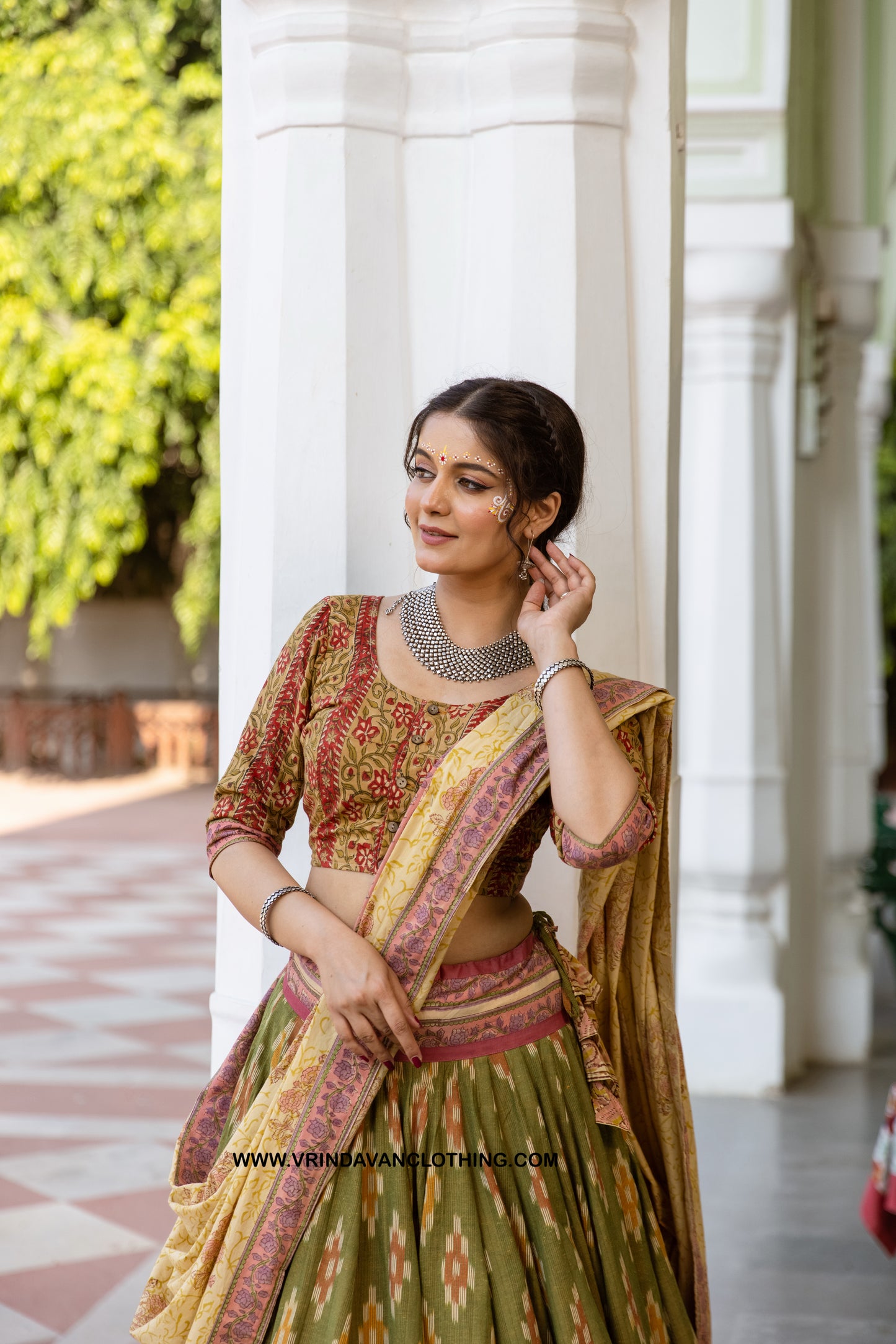 PITAMBARI - Gopi skirt set.