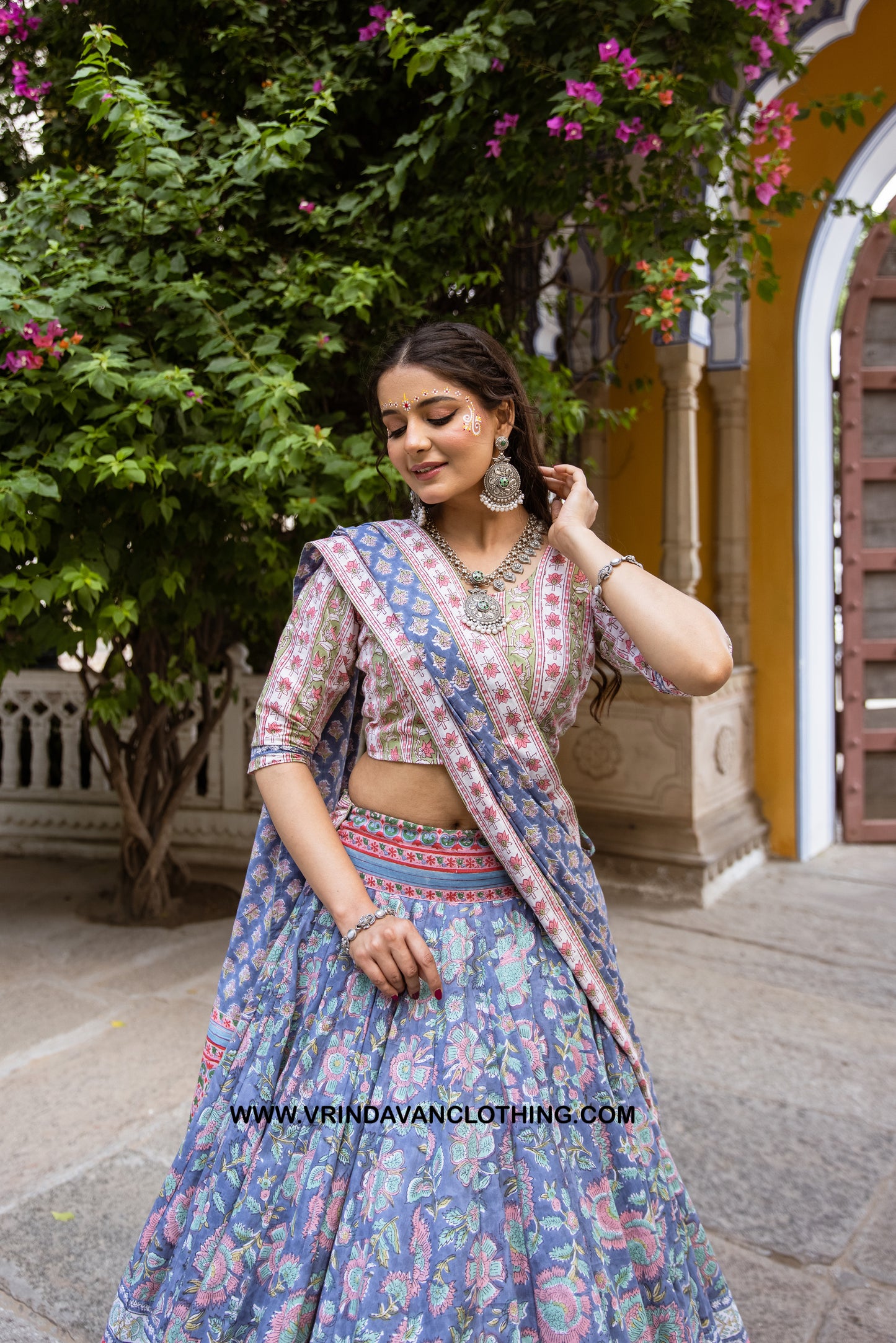 ANUM - Gopi skirt set.