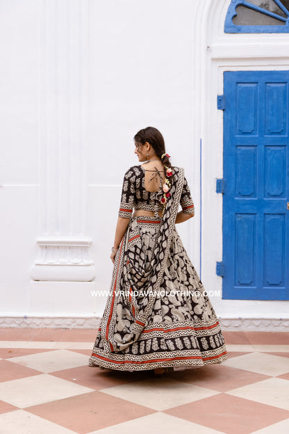 LOKESHWARI - Gopi skirt set.
