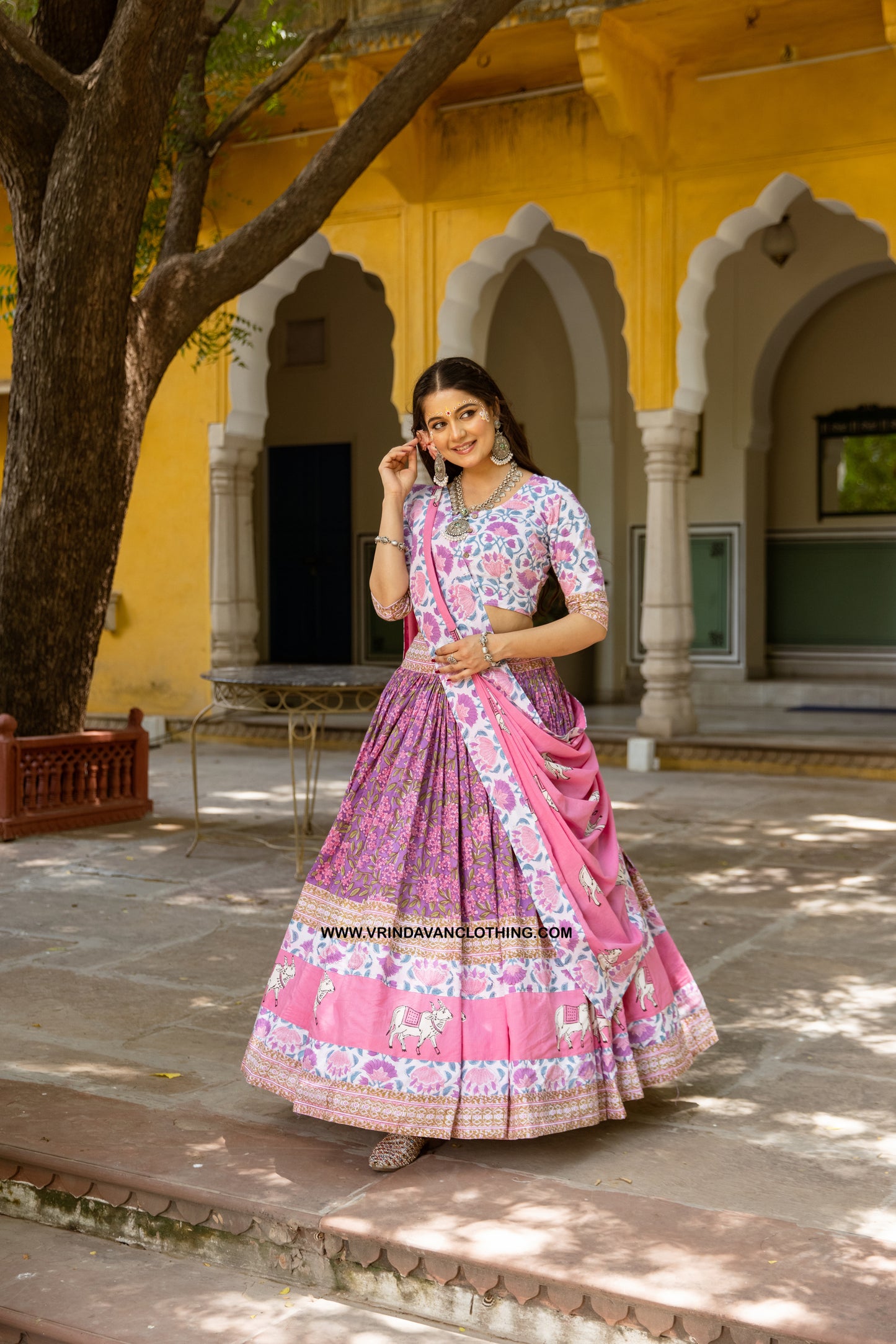 BALDEV - Gopi skirt set.