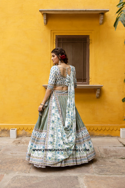 GIRIDHARI - Gopi skirt set.