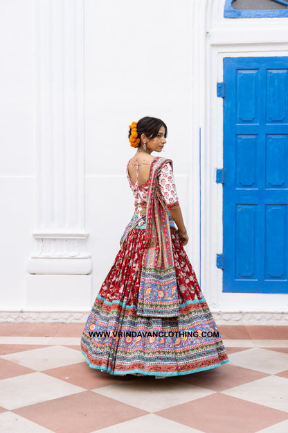 SUPRIYA - Gopi skirt set.