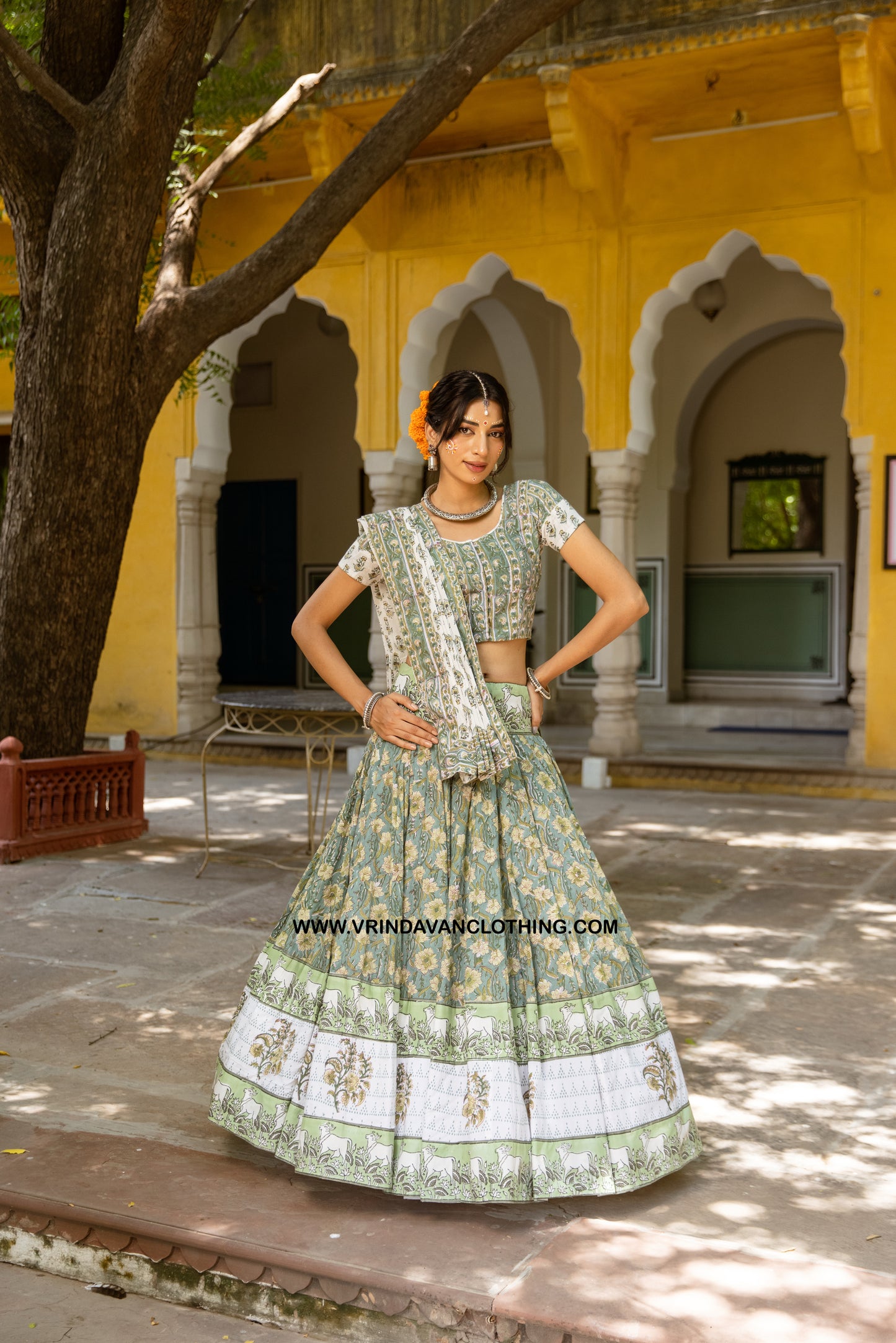 KANHA - Gopi skirt set.
