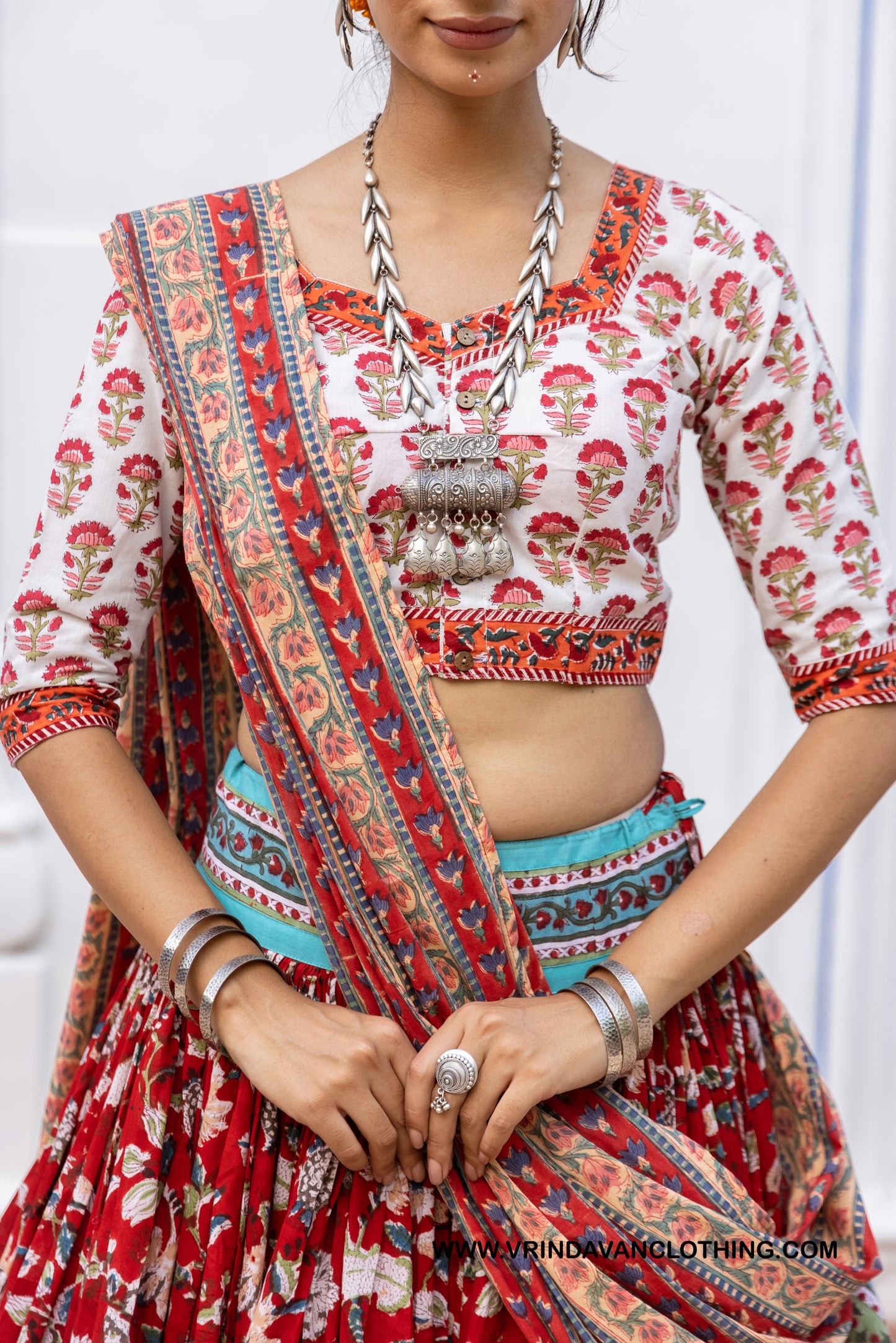 SUPRIYA - Gopi skirt set.
