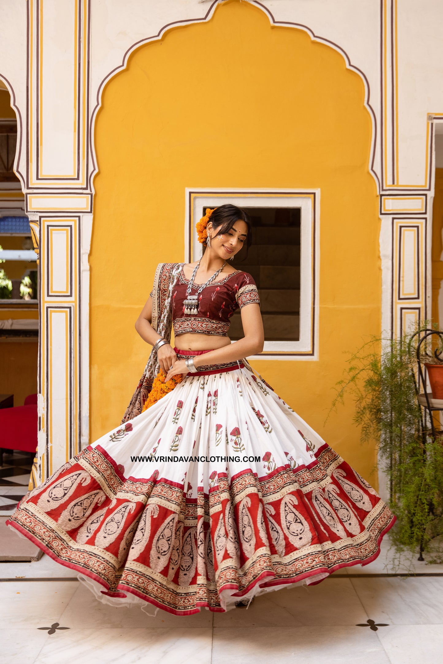 RADHAKUND - Gopi skirt set.