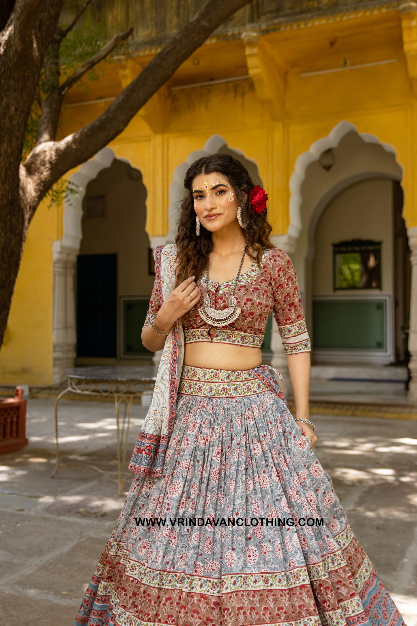 JAGANNATH - Gopi Skirt set.