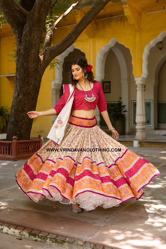 GOPAL - Gopi skirt set.