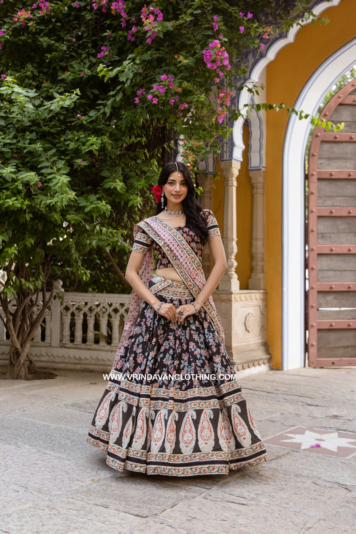 HRIDISHA - Gopi skirt set.