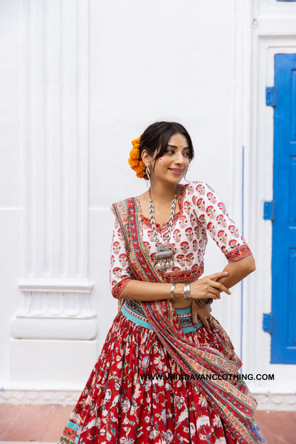 SUPRIYA - Gopi skirt set.