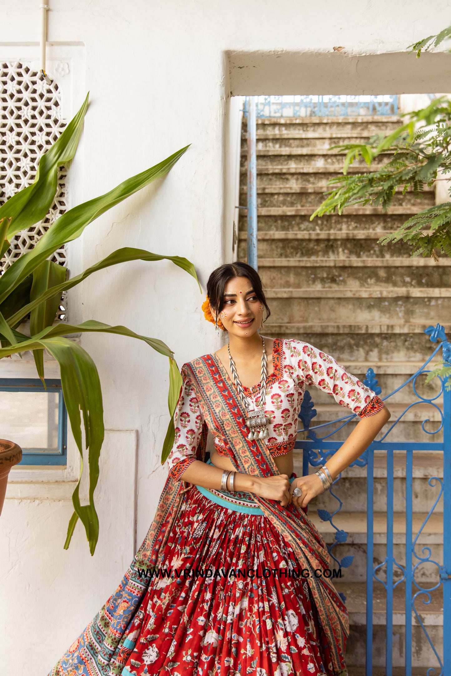 SUPRIYA - Gopi skirt set.