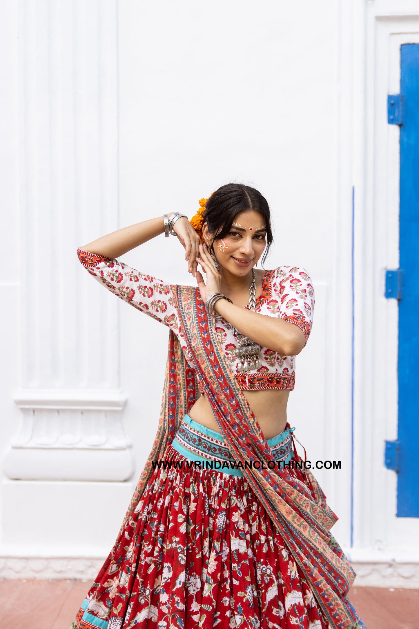 SUPRIYA - Gopi skirt set.