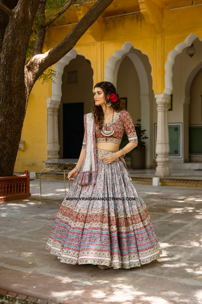 JAGANNATH - Gopi Skirt set.