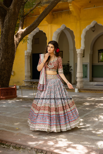 JAGANNATH - Gopi Skirt set.