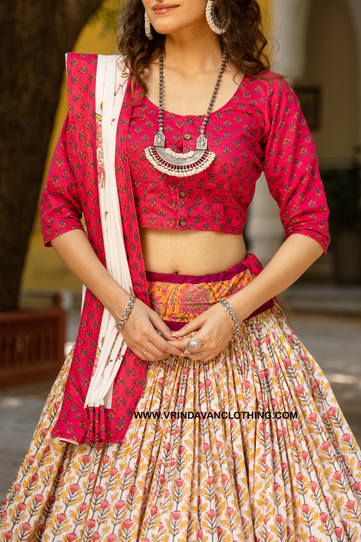GOPAL - Gopi skirt set.